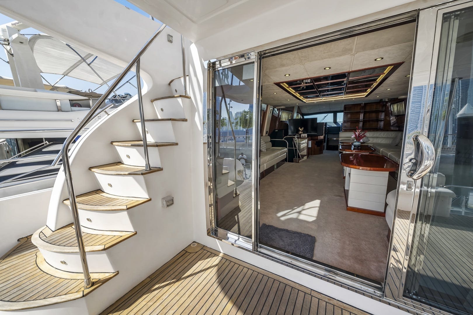 Al Shali 75Ft rent dubai